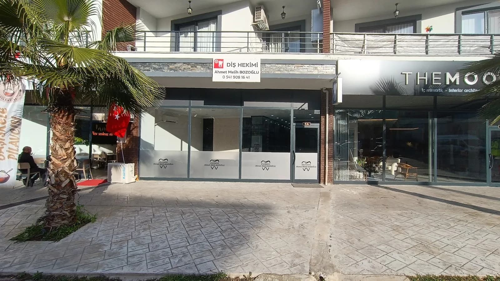 Diş Hekimi Ahmet Melih Bozoğlu Diş Kliniği