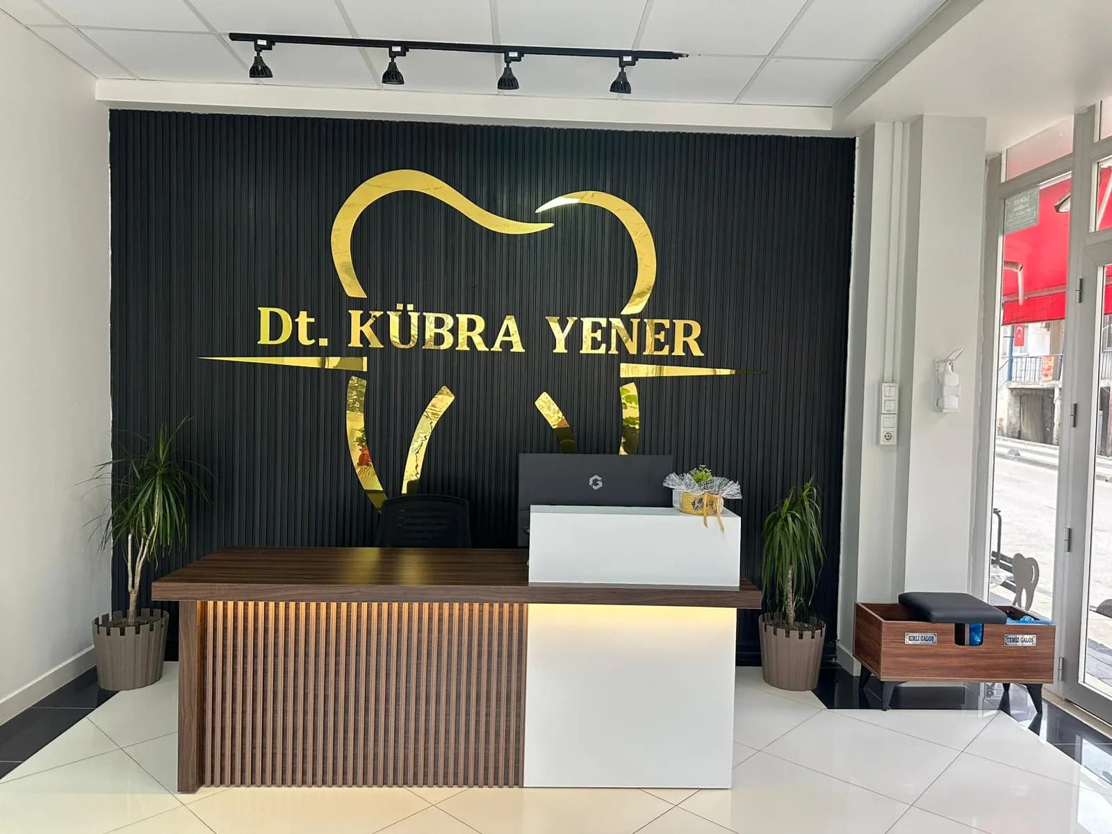 DT.KÜBRA ZENGİN YENER