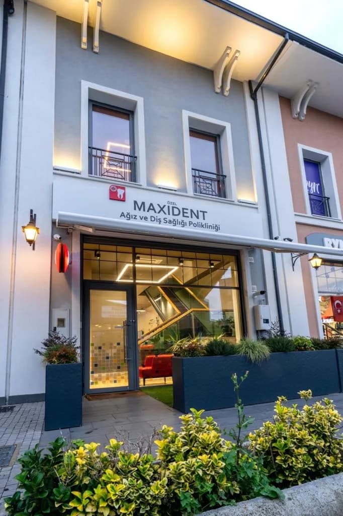 Maxident Ağız ve Diş Sağlığı Polikliniği klinik kapak fotoğrafı