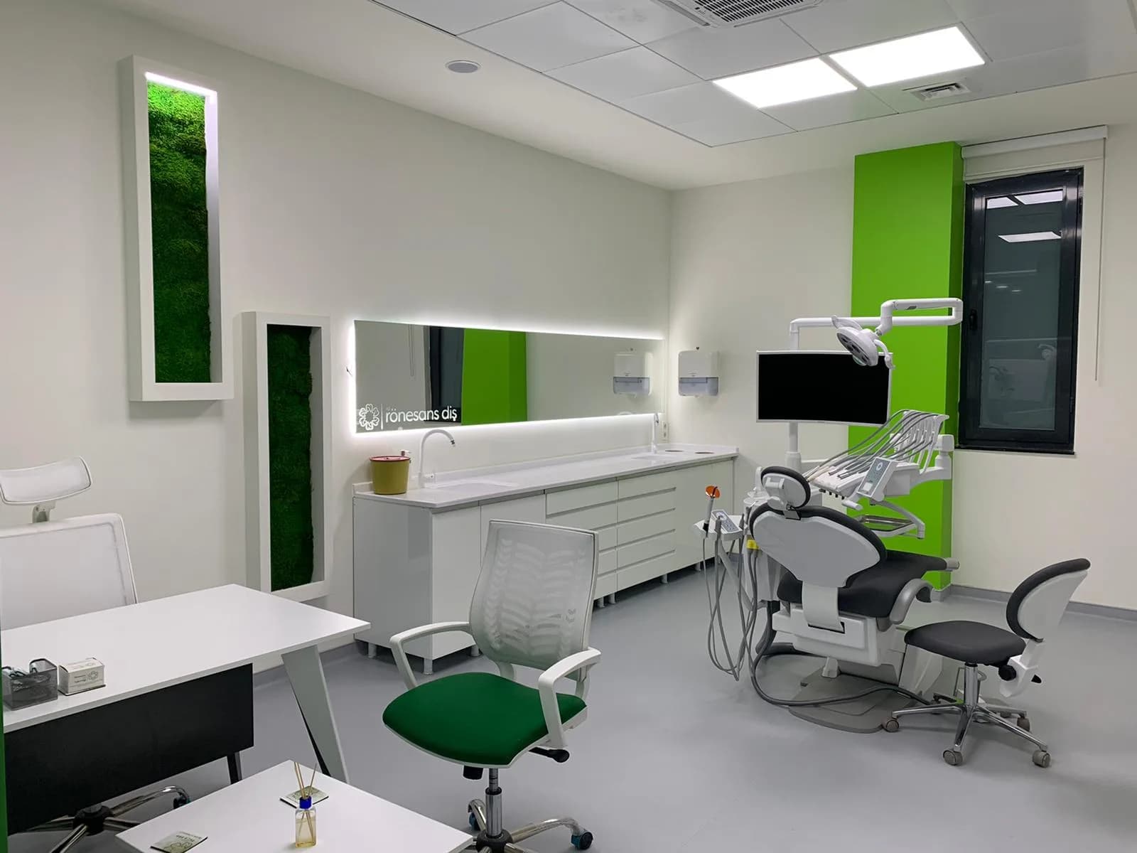 Sakarya Özel RD Rönesans Ağız Diş ve Diş Sağlığı Polikliniği klinik kapak fotoğrafı