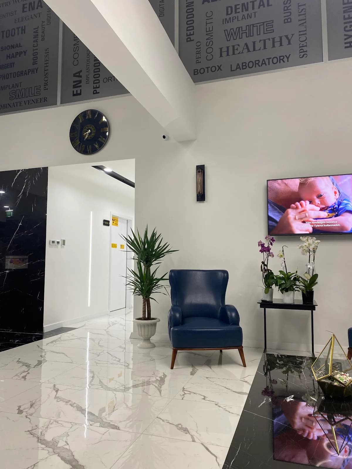 Özel ENA Ağız ve Diş Sağlığı Polikliniği - Bursa Diş Doktoru klinik kapak fotoğrafı