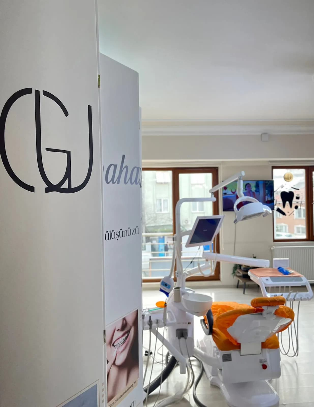 Dt. Gülbahar Hüsna Uykal Özel Diş Kliniği klinik kapak fotoğrafı